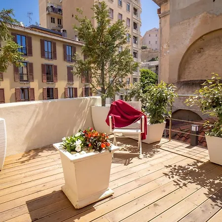 La Terrazza Sul Corso - Premium Апартаменты Кальяри